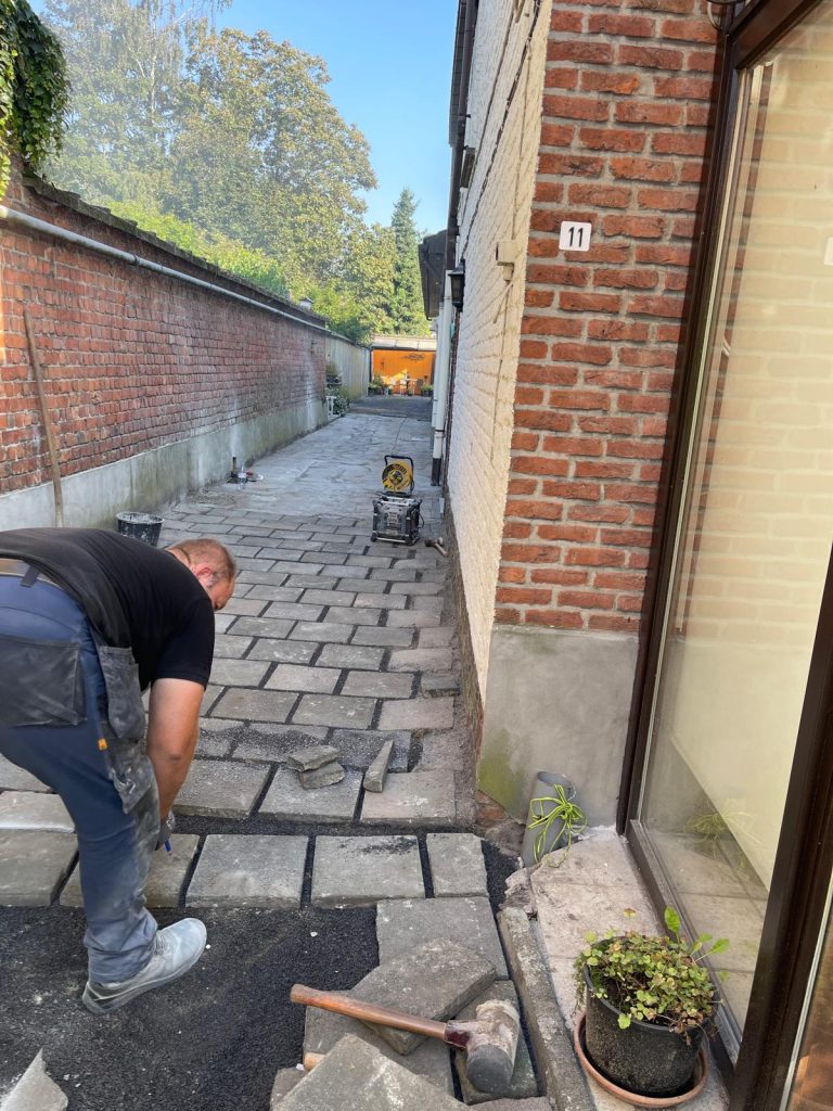 Rioleringswerken en herstel van oprit in Ertvelde - projectfoto - Realisatie door PSBRUK Eeklo