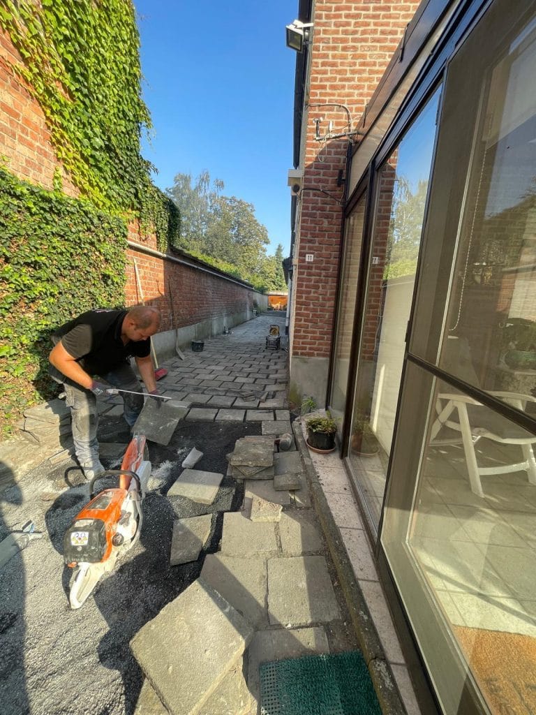 Rioleringswerken en herstel van oprit in Ertvelde - projectfoto 5 - Realisatie door PSBRUK Eeklo
