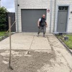 Oprit aanleggen in Maldegem met grijsblauwe klinkers - Maldegem - projectfoto 5 - Realisatie door PSBRUK Eeklo
