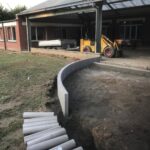 Bestratingswerken rond school in Waterloo - projectfoto - Realisatie door PSBRUK Eeklo