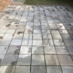 Terras aanleggen in Kortenberg met natuursteen en kasseien - projectfoto 4 - Realisatie door PSBRUK Eeklo